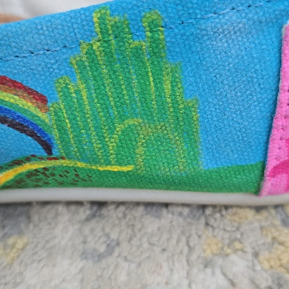 TOMS Wizard of Oz Slip-Ons  Alpargata Custom Painted Size 7.5 - Picture 11 of 14
